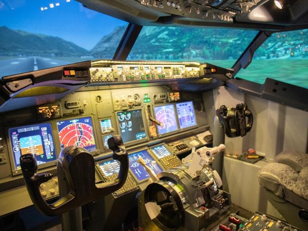 Flightdeck 001